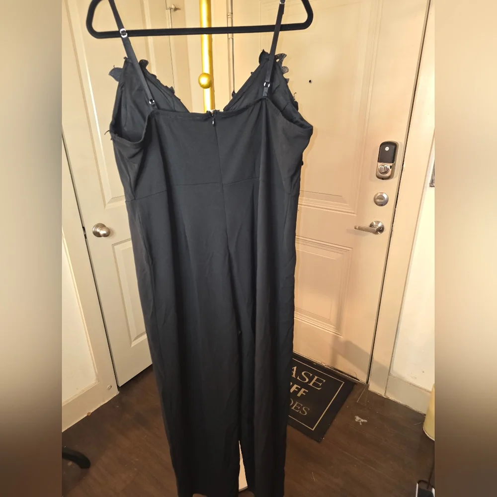 Haute Monde sleek black
